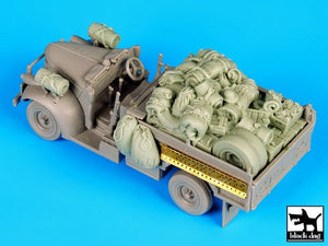 Ensemble d&amp;#39;accessoires Black Dog T72039 pour Chevrolet britannique 30 cwt (échelle 1/72) de Dragon – image 2