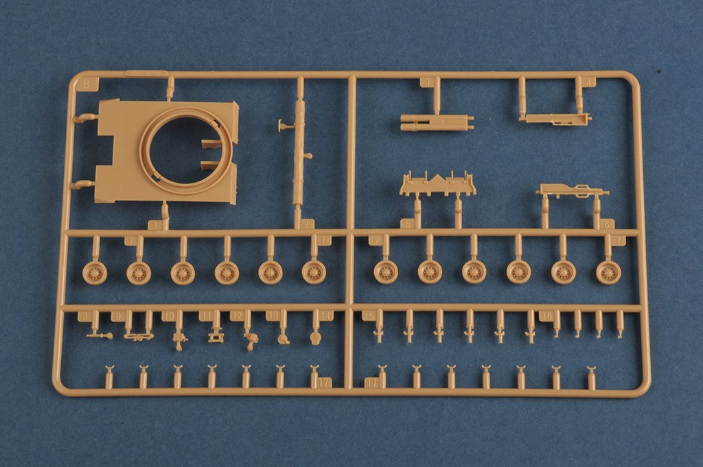 Hobby Boss 82928 2S19-M2 Obusier automoteur 1/72 – image 6