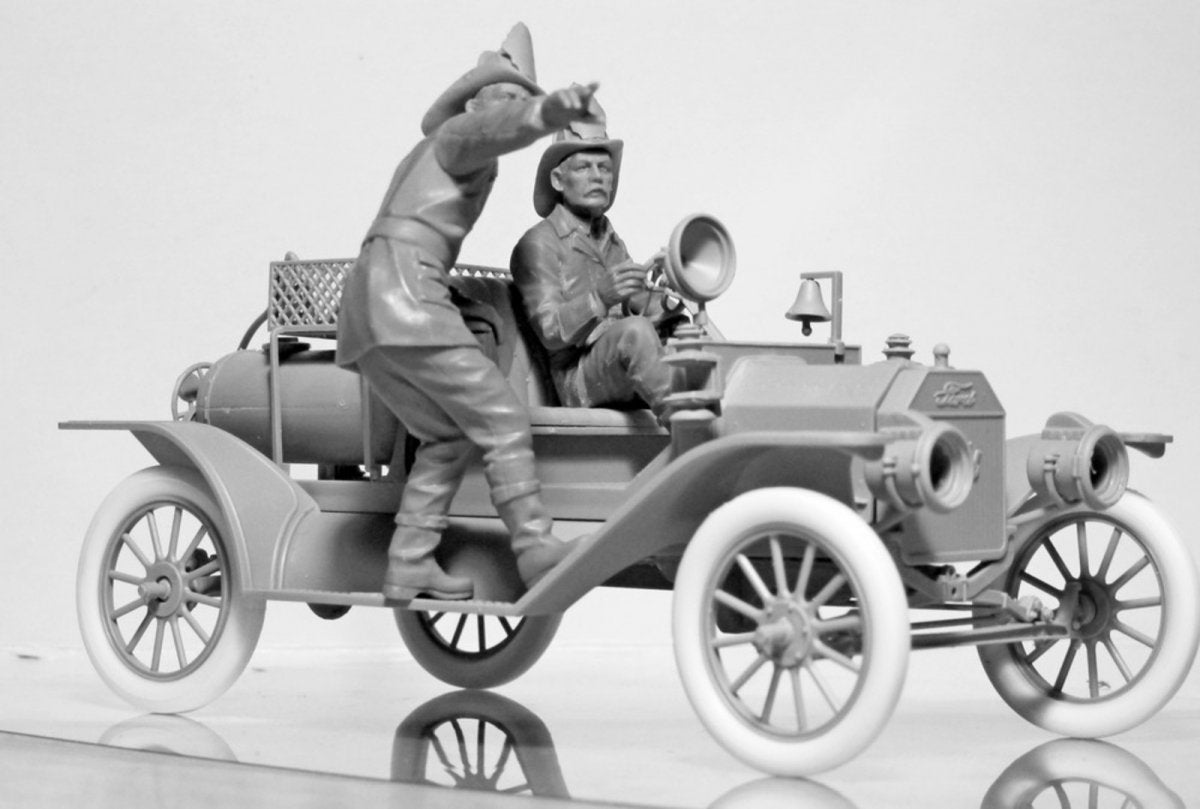 Camion de pompiers modèle T 1914 avec équipage (1/24) ICM 24017  – image 10