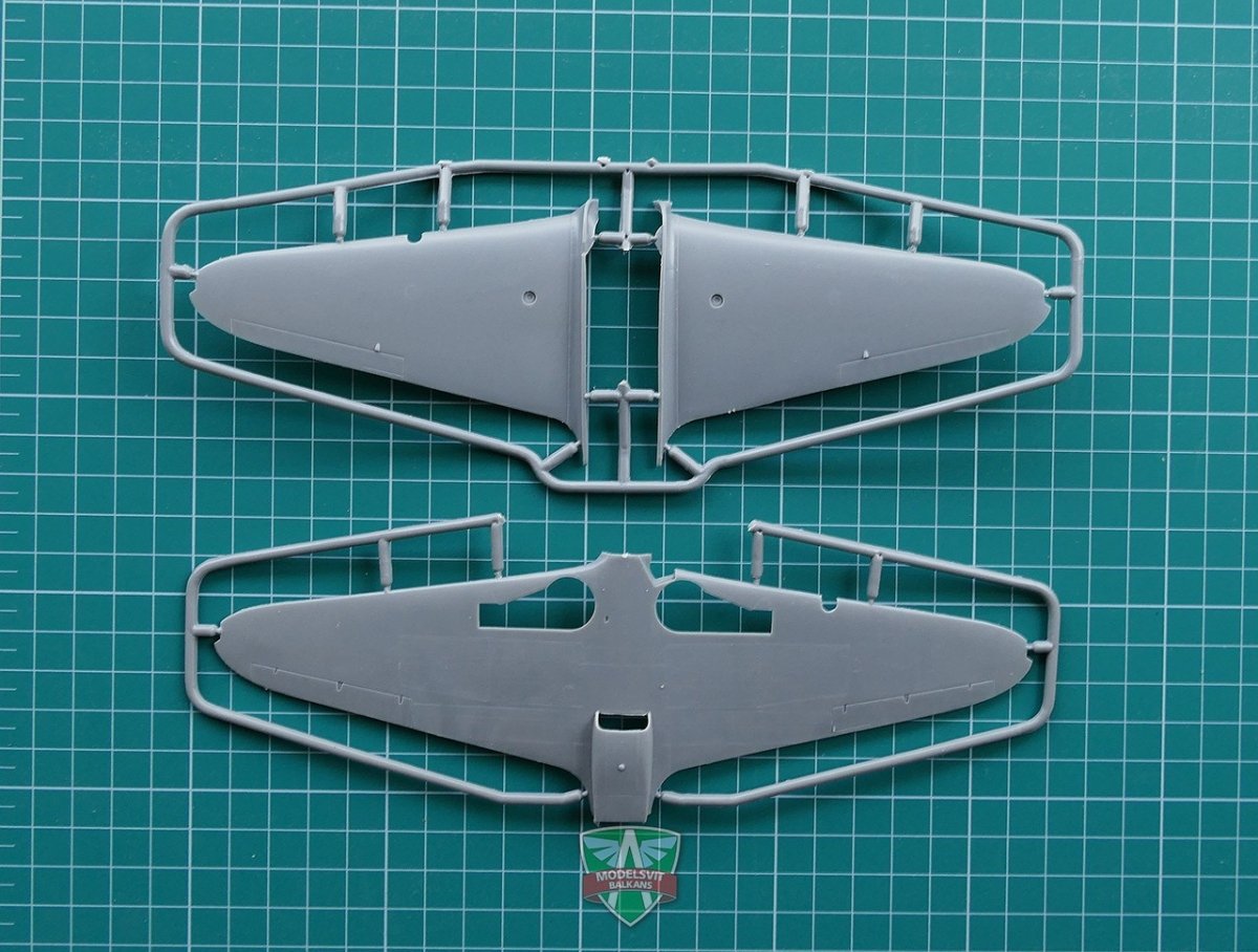 Modelsvit 4802 Yak-1 chasseur soviétique sur skis 1/48 – image 7