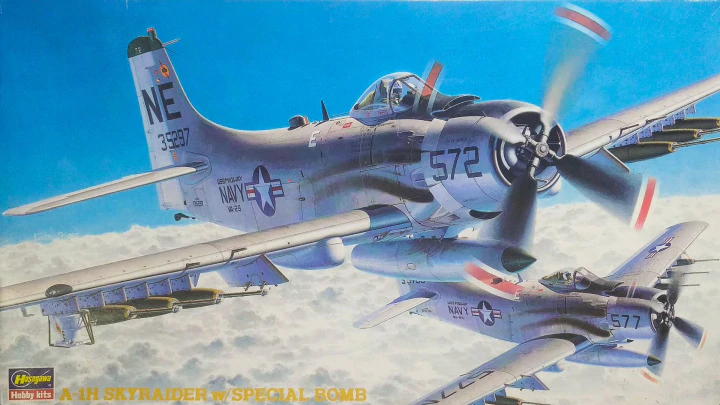 Hasegawa BP104 A-1H Skyraider avec bombe spéciale 1/72