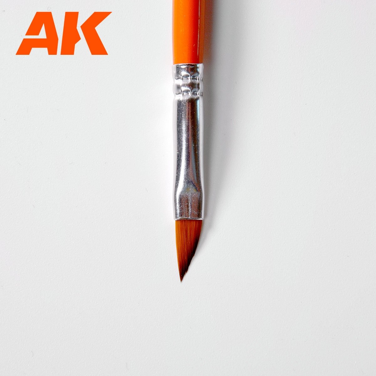 Brosse de vieillissement pour poignard AK585 d'AK Interactive