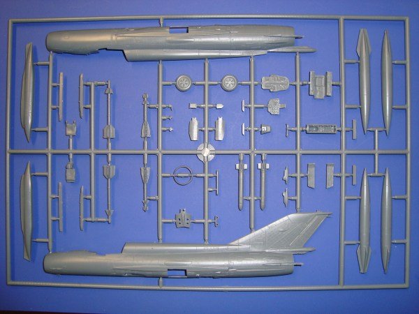 Kovozavody Prostejov KPM0087 MiG-21-MFN Fishbed CzAF 1/72 – immagine 3