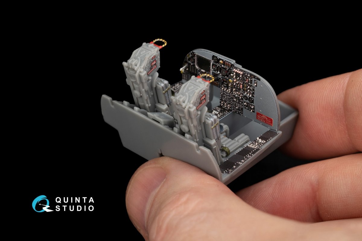 Intérieur imprimé en 3D et coloré sur papier décalcomanie pour le KA-6D Intruder (référence Quinta Studio QD48183), à partir d&amp;#39;un kit HobbyBoss, échelle 1/48. – image 4