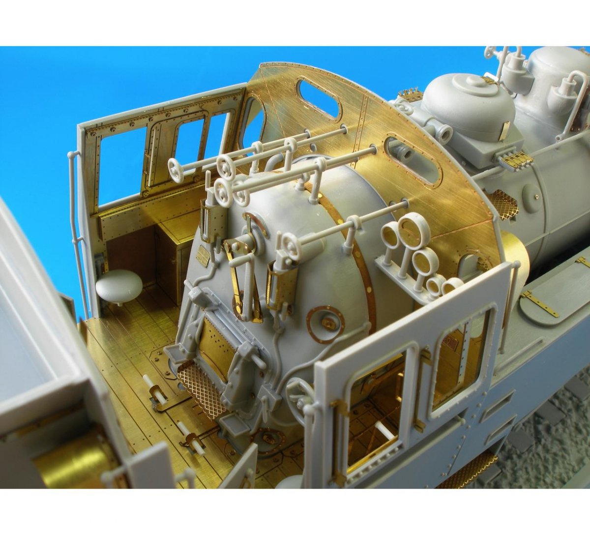 Eduard BIG3573 BR 86 TRUMPETER 1/35  – image 13