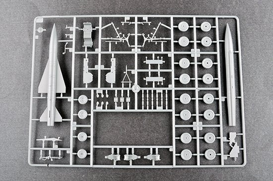 Trumpeter 01695 Bombardier tactique soviétique Tu-22 « Blinder » 1/72 – image 10