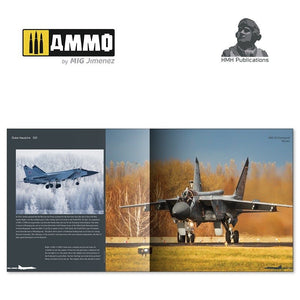HMH Publications DH-012 Mikoyan MiG-31 Foxhound (VERsion anglaise)