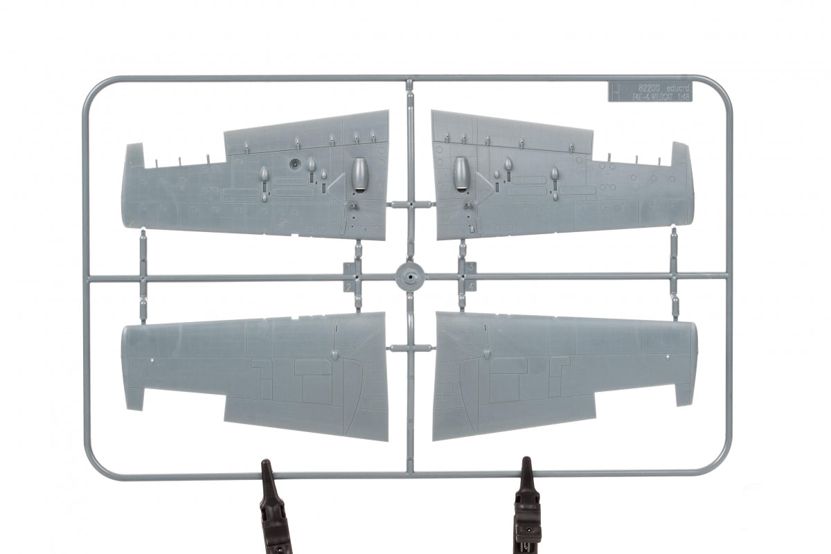 Eduard 82203 F4F-4 Wildcat fin 1/48 – image 9