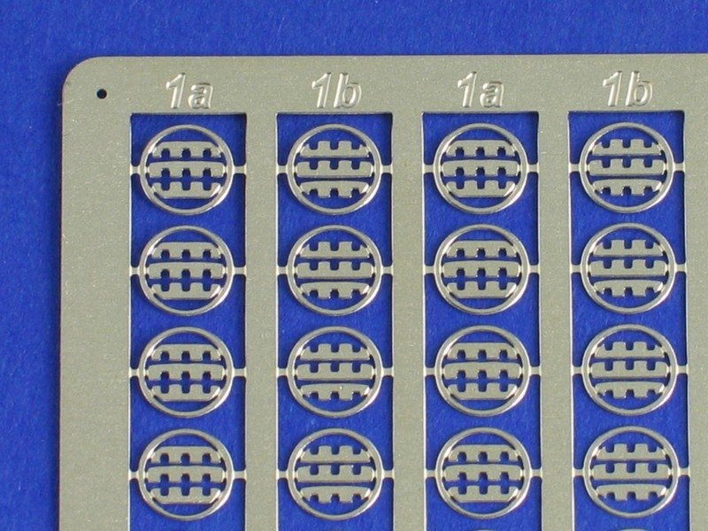 Aber 24009 Grilles d&amp;#39;aération pour voitures Ferrari (1/24) – image 4