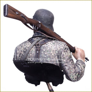 Young Miniatures YM1895 Jeune soldat allemand Seconde Guerre mondiale 1/10  – Bild 4