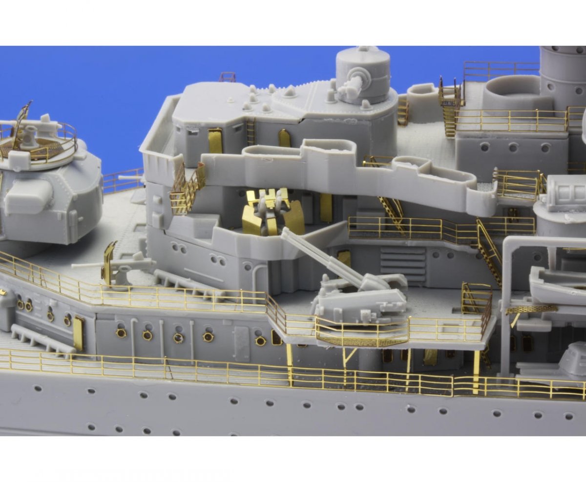 Rambardes Eduard 53060 Prinz Eugen 1/350 Trumpeter – image 4