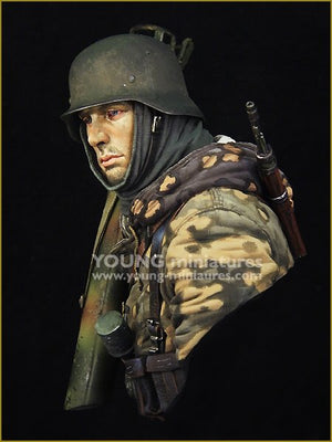Young Miniatures YM1865 Waffen SS allemand avec Panzerschreck 1/10 – image 3