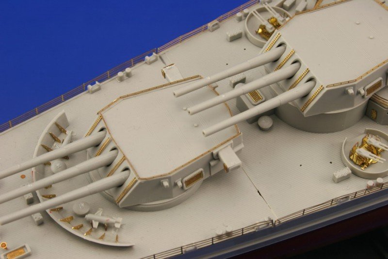 Eduard 53018 USS BB-55 North Carolina 1/350 Trumpeter – image 10