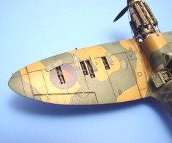 Aires 7084 Supermarine SPITFIRE Mk. I baie de canons 1/72 TAMIYA