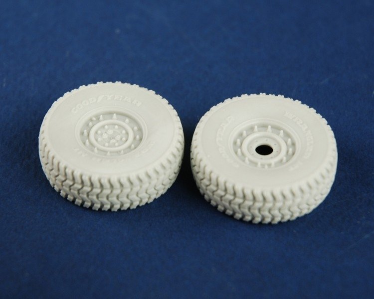 Roues de route Panzer Art RE35-212 pour HUMVEE (modèle tardif) 1/35 – image 2