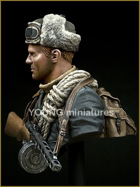 Young Miniatures YM1827 OFFICIER DE MONTAGNE SOVIÉTIQUE 1942 1/10 – Bild 2
