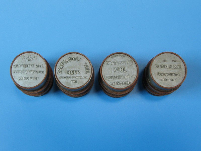 Eureka XXL E-012 Jeu de 4 barils 200 l 1/35 – immagine 4
