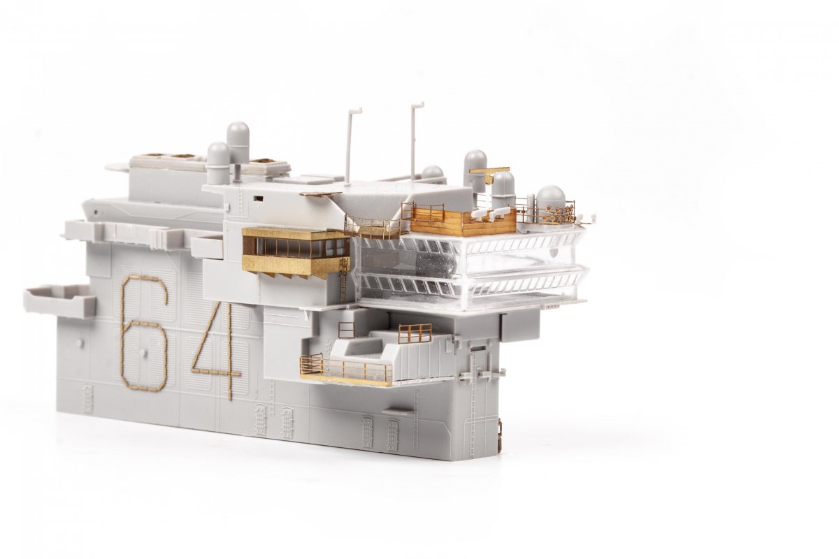 Eduard 53285 USS Constellation CV-64 partie 5 - île TRUMPETER 1/350 – image 5