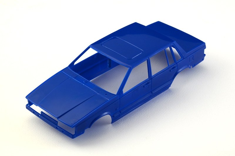 Italeri 3623 Volvo 760 GLE 1/24 – image 9