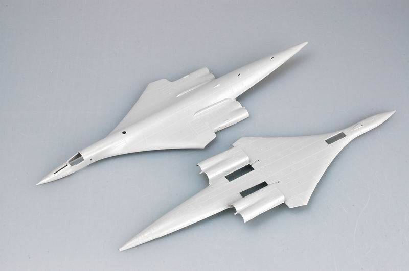 Trumpeter 03906 Tu-160 BlackJack 1/144 – imagen 3