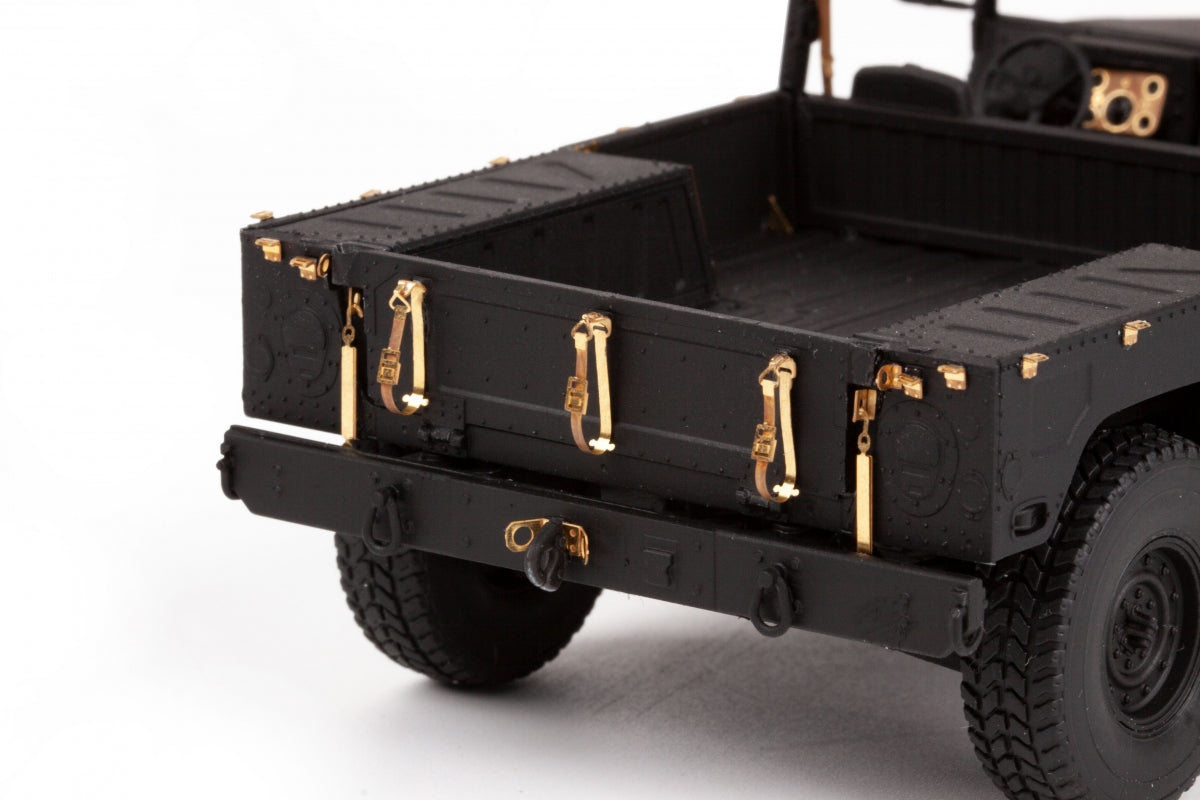 Eduard 36522 Humvee M1097A2 ICM 1/35 – image 2