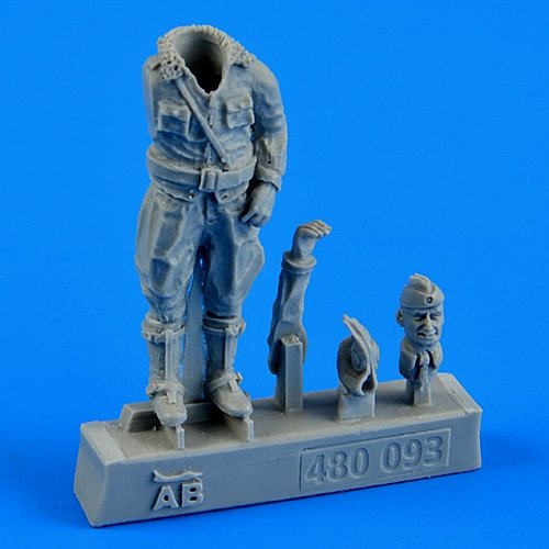Aerobonus 480093 Pilote allemand de la Luftwaffe Seconde Guerre mondiale 1/48