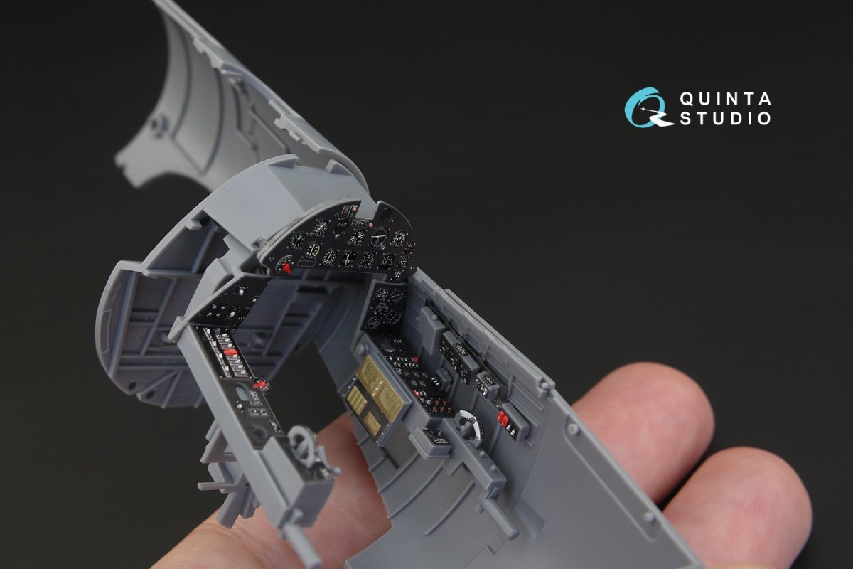 Intérieur imprimé en 3D et coloré sur papier décalcomanie pour le F4U-1 Corsair (modèle « cage à oiseaux ») de Quinta Studio QD32015 (pour maquette Tamiya) au 1/32 – image 3