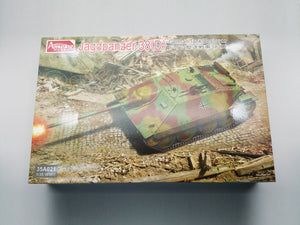 Amusing Hobby 35A021 Jagdpanzer 38(D) 1/35 – Bild 2