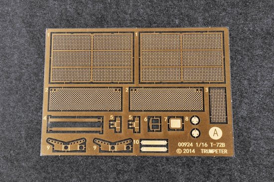 Trumpeter 00925 Char de combat principal russe T-72B1 avec blindage réactif Kontakt-1 1/16 – Bild 17