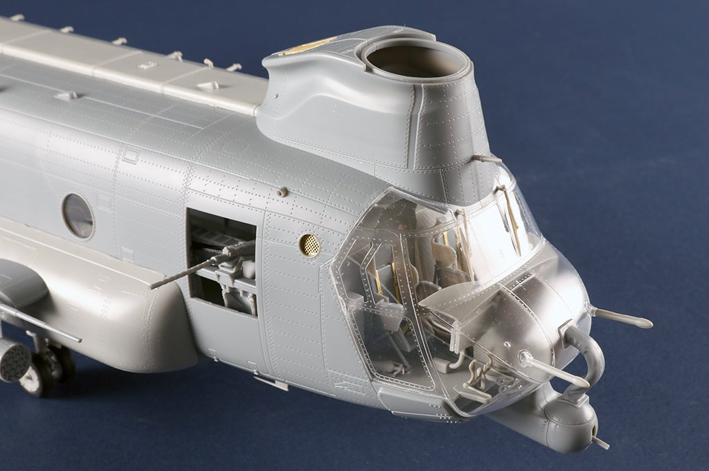 Trumpeter 05113 ACH-47A Chinook blindé 1/35 – Bild 15