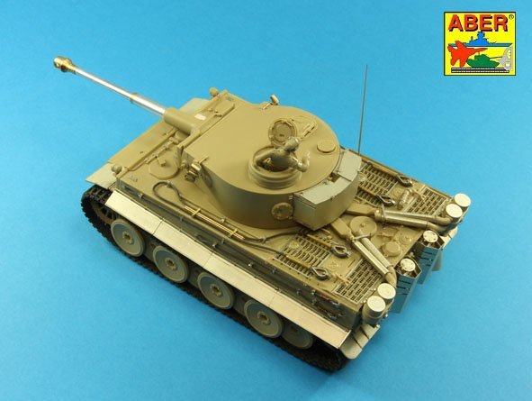 Aber 35K26 Pz.Kpfw. VI Ausf.E ( i.Kfz.181) Tiger I – s.PzAbt. 501 in Tunisia 1/35 – zdjęcie 8