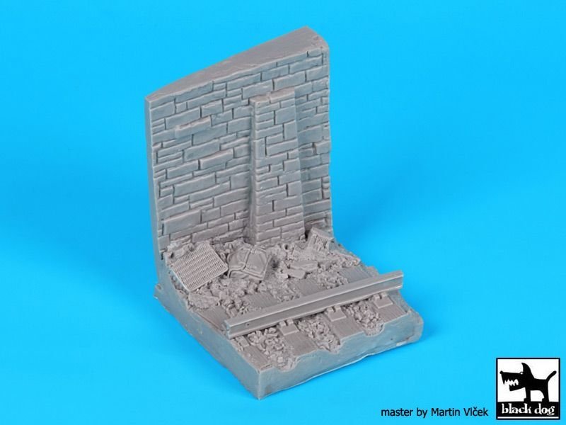 Mur Black Dog D35098 avec base de rail 1/35  – immagine 6