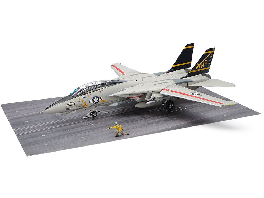Tamiya 61122 Grumman F-14A Tomcat (modèle récent) Coffret de lancement sur porte-avions 1/48 – image 4