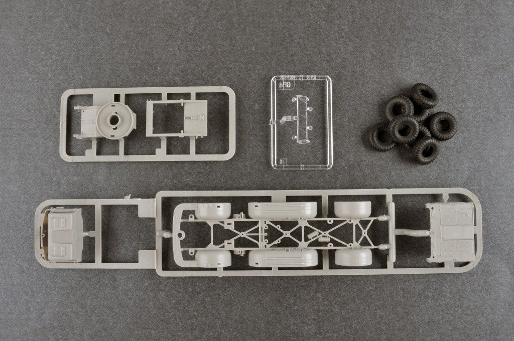 Trumpeter 07180 Russe 9P140 TEL du système de lance-roquettes multiples Uragan 9K57 1/72 – image 11