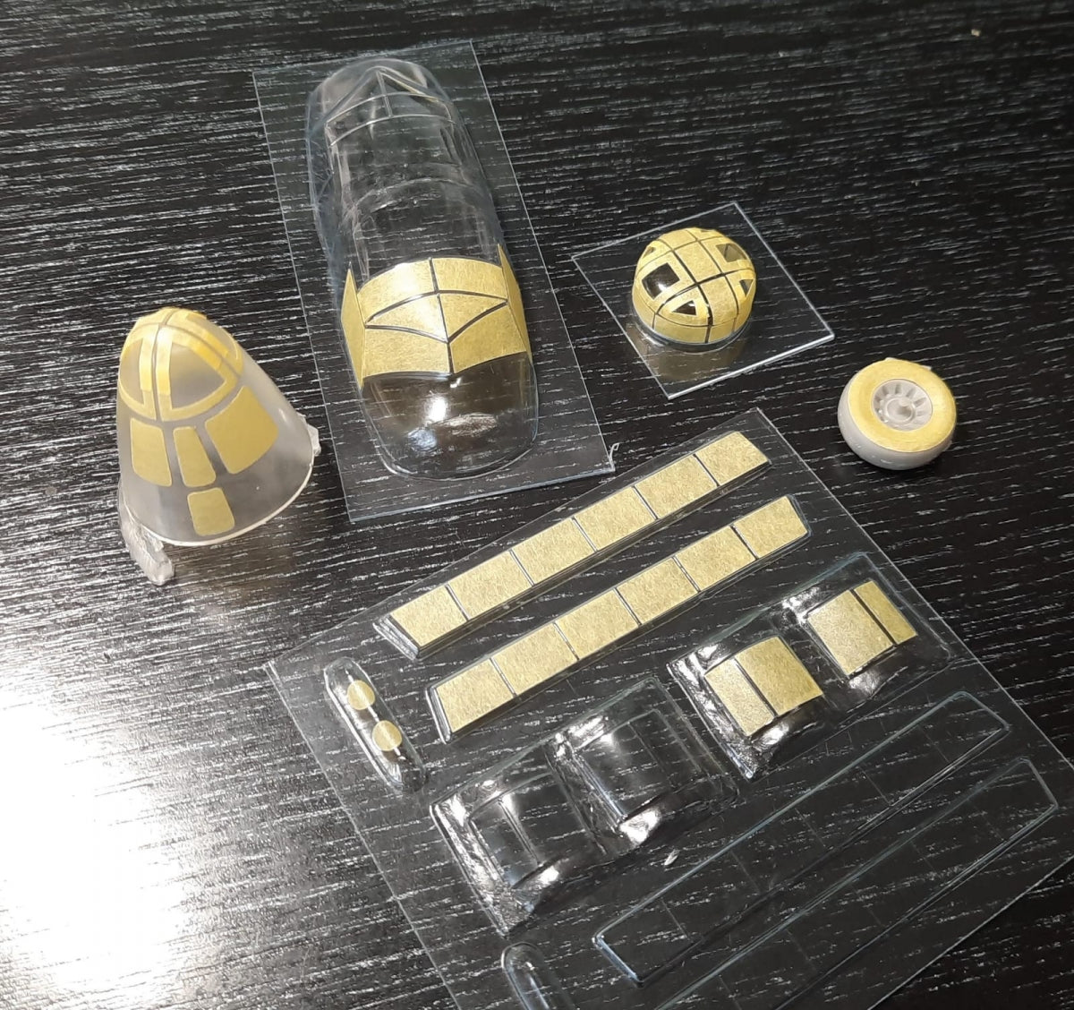 Omask 54085 Aero A-304 Mask (for Planet Models No.241) yellow masking tape 1/48