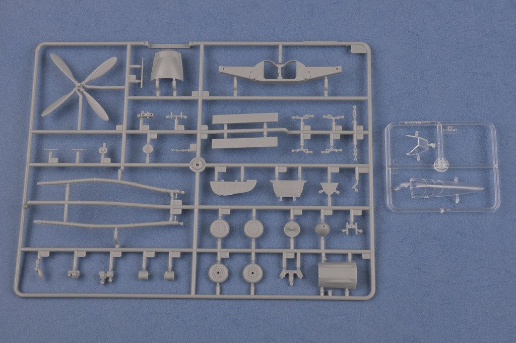 Hobby Boss 81747 FW 190 V18 1/48 – image 4