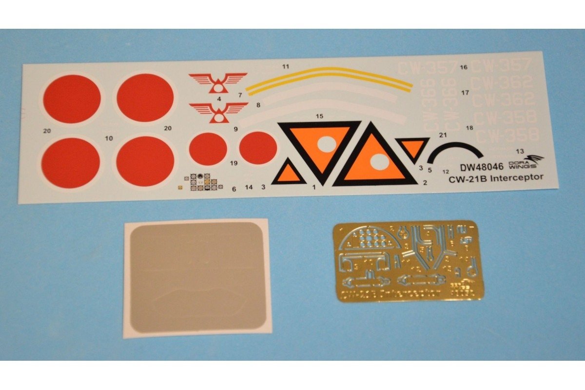 Dora Wings 48046 Curtiss-Wright CW-21B Interceptor 1/48 – zdjęcie 4
