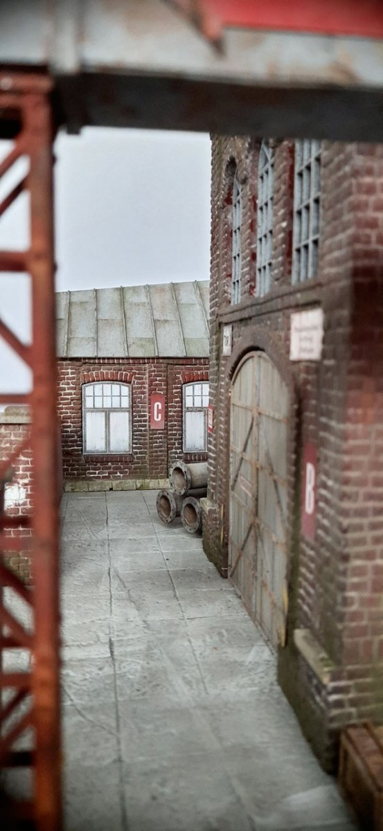 RT-Diorama 35286 Socle de diorama : « Chantier d’usine » 1/35 – Bild 12