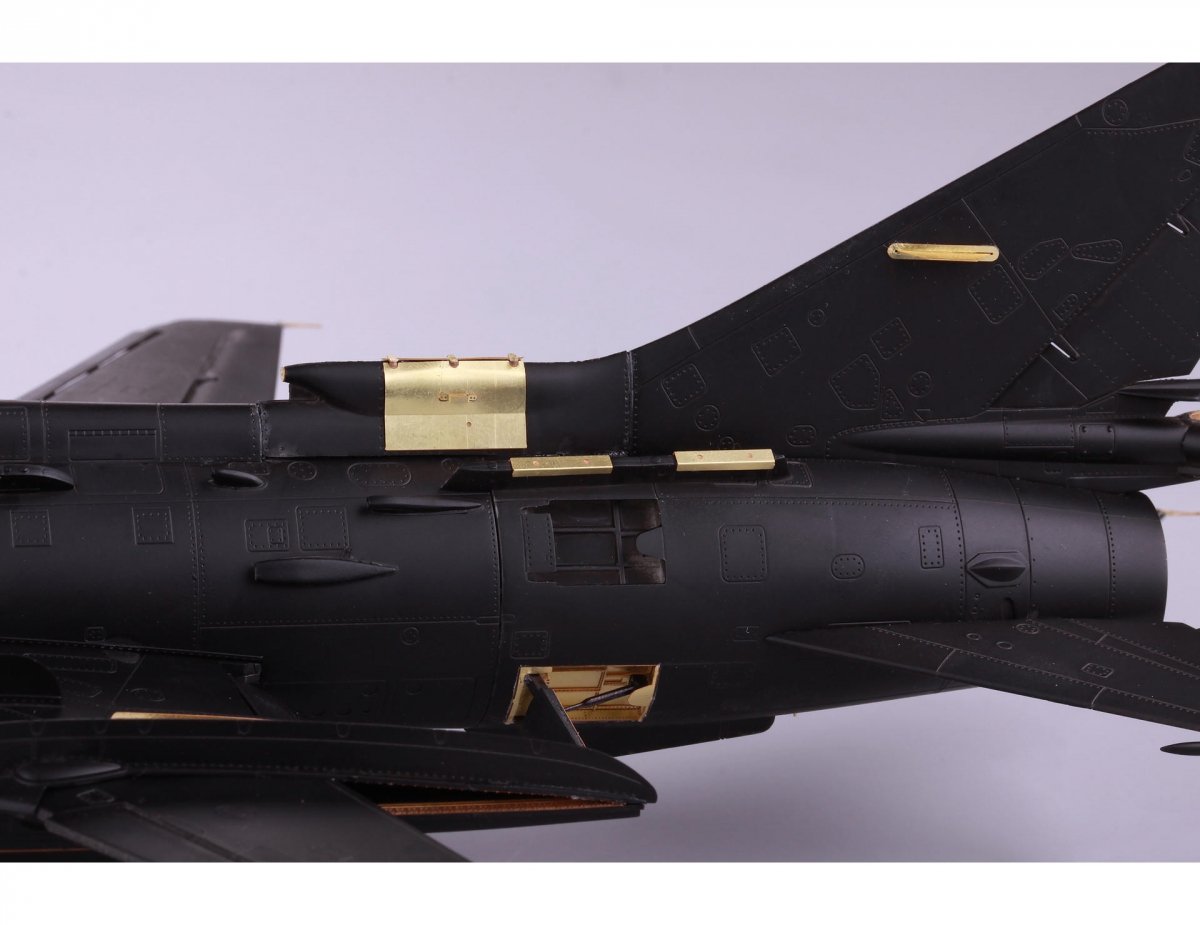Eduard 48923 Su-17 M3/ M4 FOD KITTY HAWK 1/48 – image 2