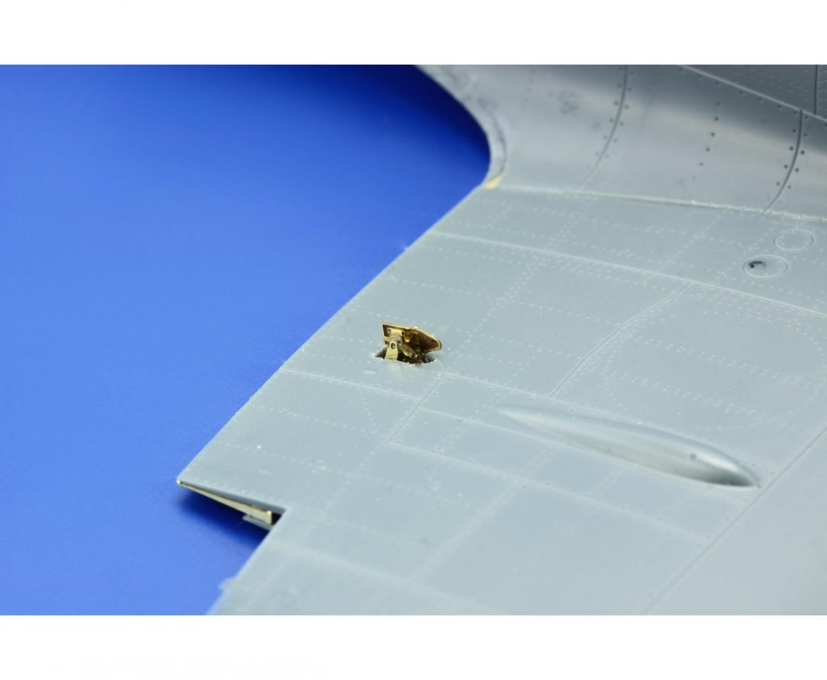 Eduard SIN64809 SPITFIRE Mk. IX ADVANCED 1/48 (Eduard) – Bild 2