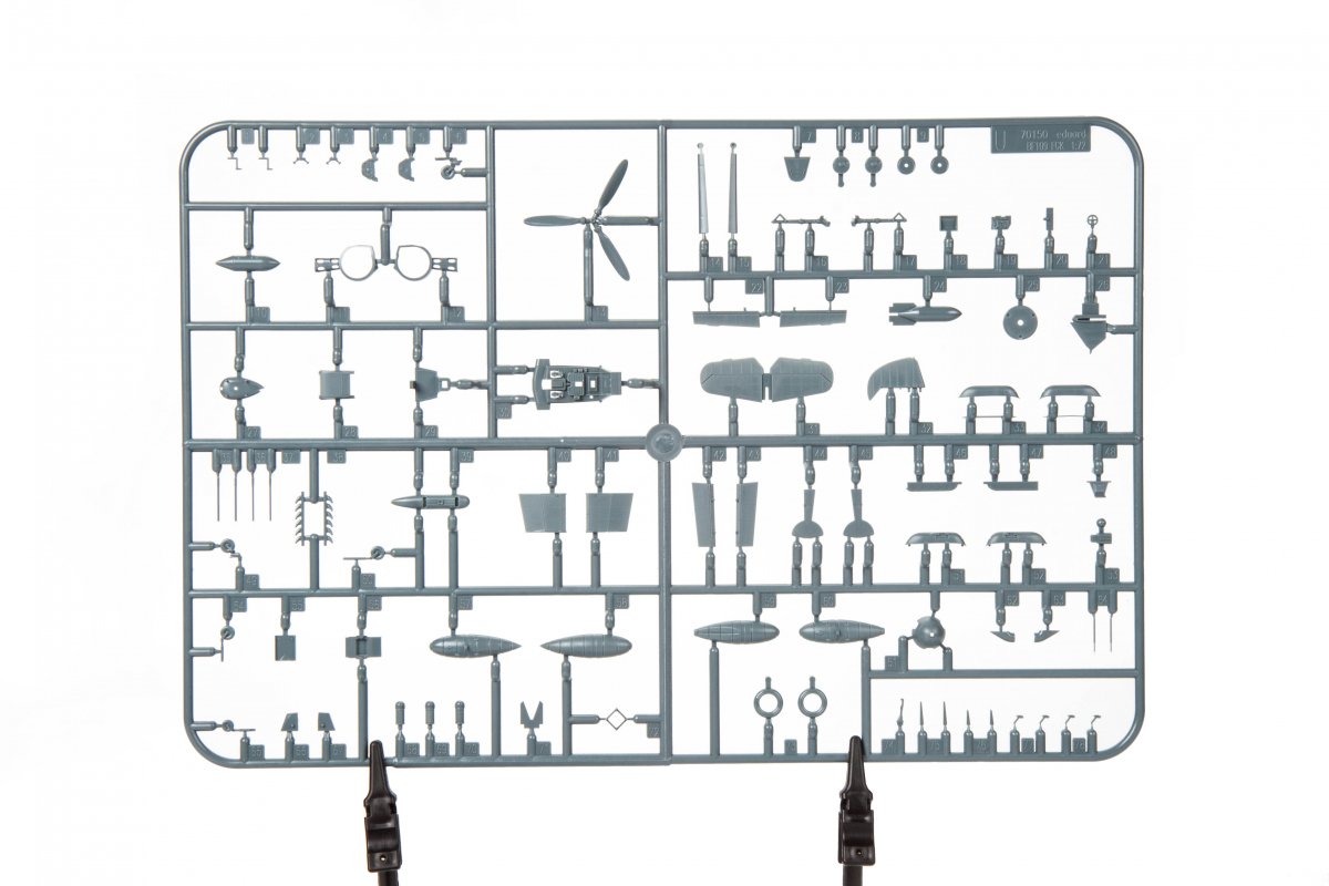 Eduard 70154 Bf 109F-2 ProfiPACK 1/72 – image 15