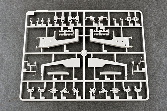 Trumpeter 09552 Véhicule blindé de déminage russe BMR-3 1/35 – image 13