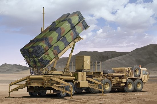 Trumpeter 01037 M983 HEMTT M901 Station de lancement du système de missiles sol-air Patriot MIM-104F0 PAC-3 1/35