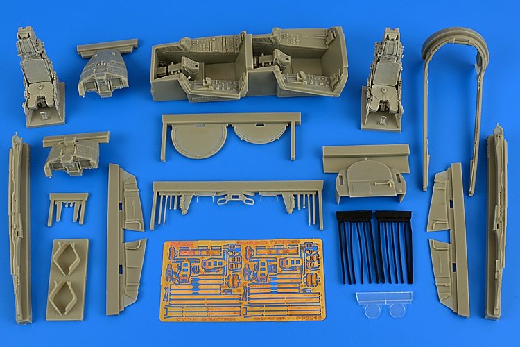 Kit de cockpit biplace Eurofighter Typhoon Aires 2216 au 1/32 REVELL