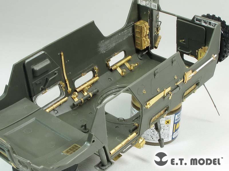 ET Model E35-195 Intérieur du GAZ-233014 STS « TIGER » russe (pour Meng VS-003) (1/35) – Bild 5
