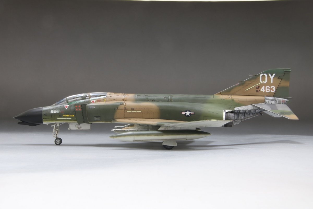 Fine Molds FP47S U.S. AIR FORCE F-4D Jet Fighter The First MiG Ace 1/72 – zdjęcie 7