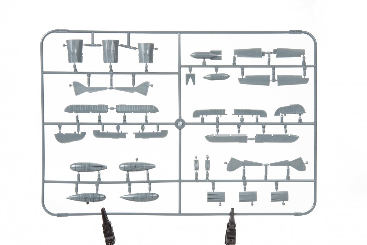 Eduard 84117 Fw 190A-4 avec volets moteur et ailes à 2 mitrailleuses, échelle 1/48 – image 7