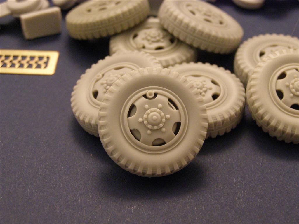 Panzer Art RE35-053 Roues de route pour Sd.Kfz 232/232 8 rad (avec roue de secours) 1/35 – image 3