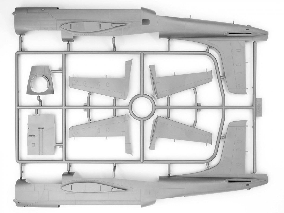 ICM 48288 A-26C-15 Invader avec pilotes et personnel au sol 1/48 – Bild 21