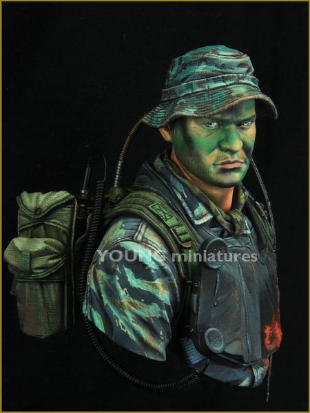 Young Miniatures YM1845 US NAVY SEAL VIETNAM 1/10 – image 2
